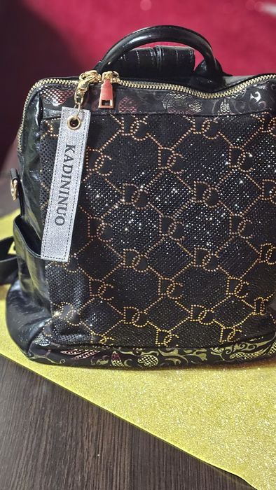 Продам сумку рюкзак женский