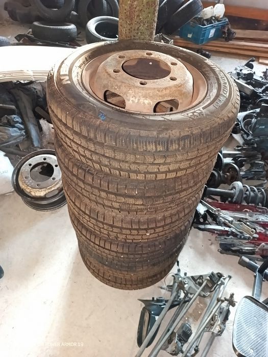 Диски Колеса Шини 195 70 15C  диски спрінтер спарка 15.