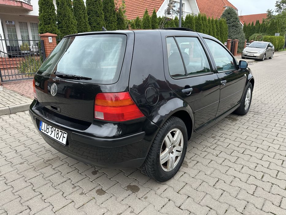 Volskwagen Golf IV 1.6 SR Dobre wyposażenie Zimówki