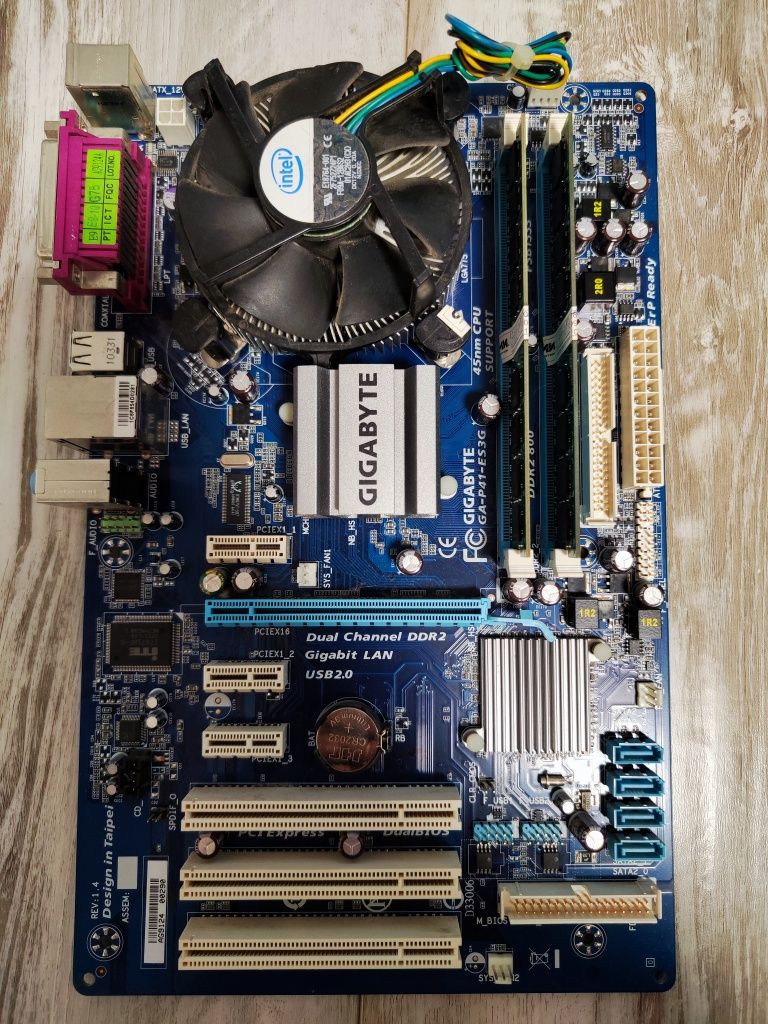 Комплект материнська плата  LGA775,  від Gigabite