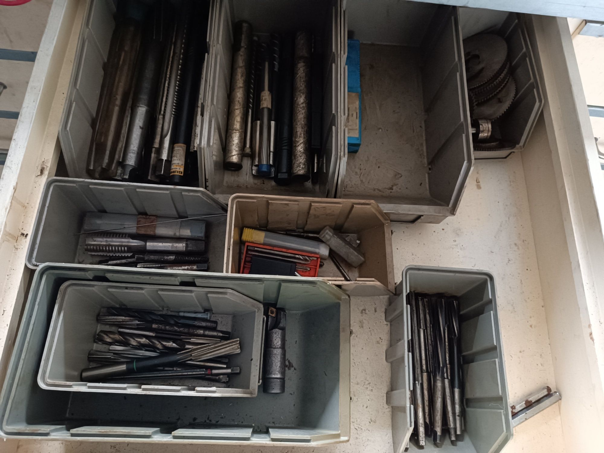 Várias ferramentas,ferramentas greenlee, metabo etc