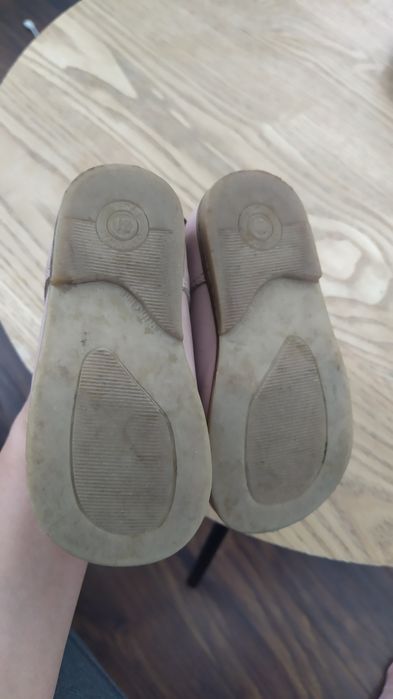 Trzewiki Emel, roczki