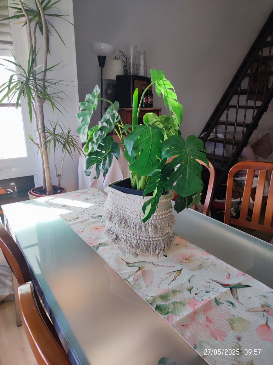 Mesa de Sala de Jantar com o tampo em vidro