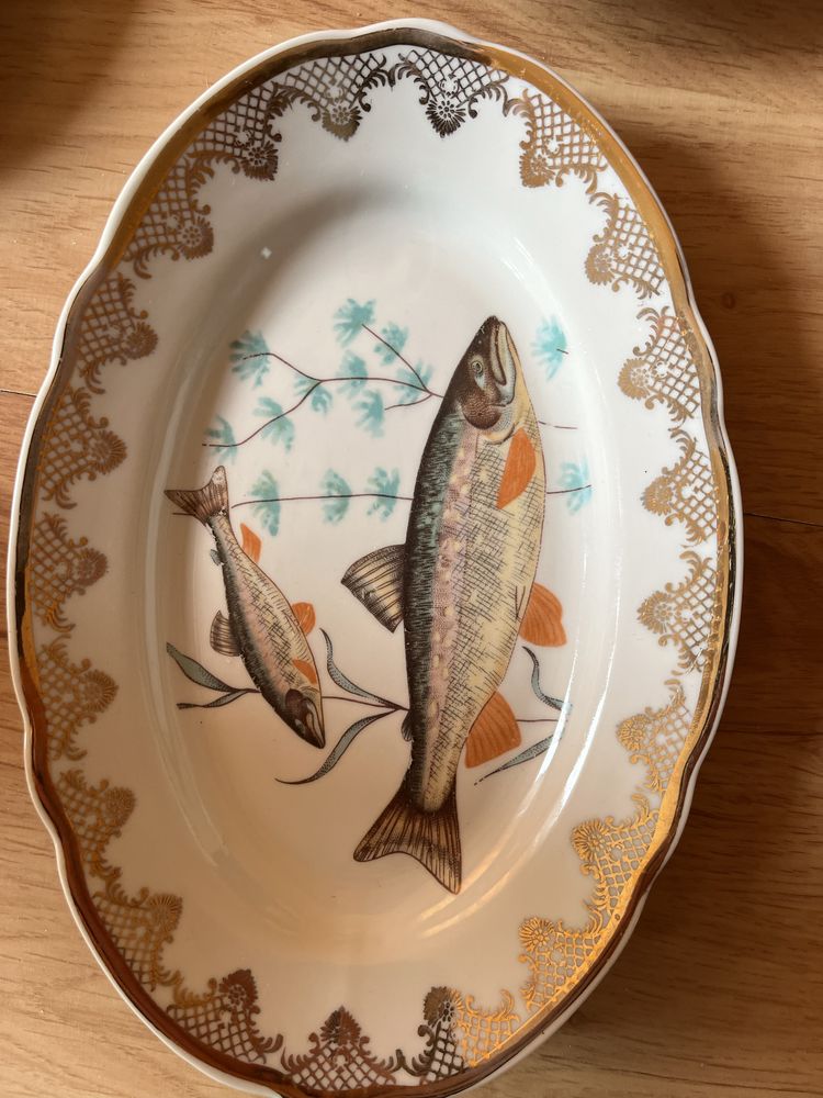 Półmiski ryby ćmielów porcelana