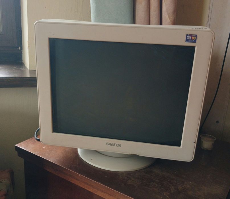 Продам мониторы и аксессуары б/у