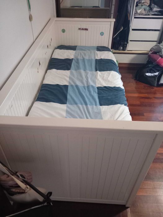 Cama Hemnes Ikea