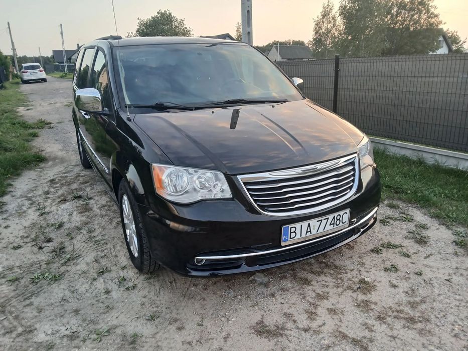 Chrysler Town & Country MAŁY Przebieg !!! Skóra !!! DVD !!! Alu Felgi !!! Bezwypadkowy !!!