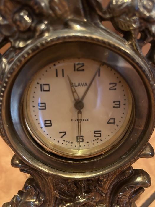 Zegar w mosiężnej oprawie