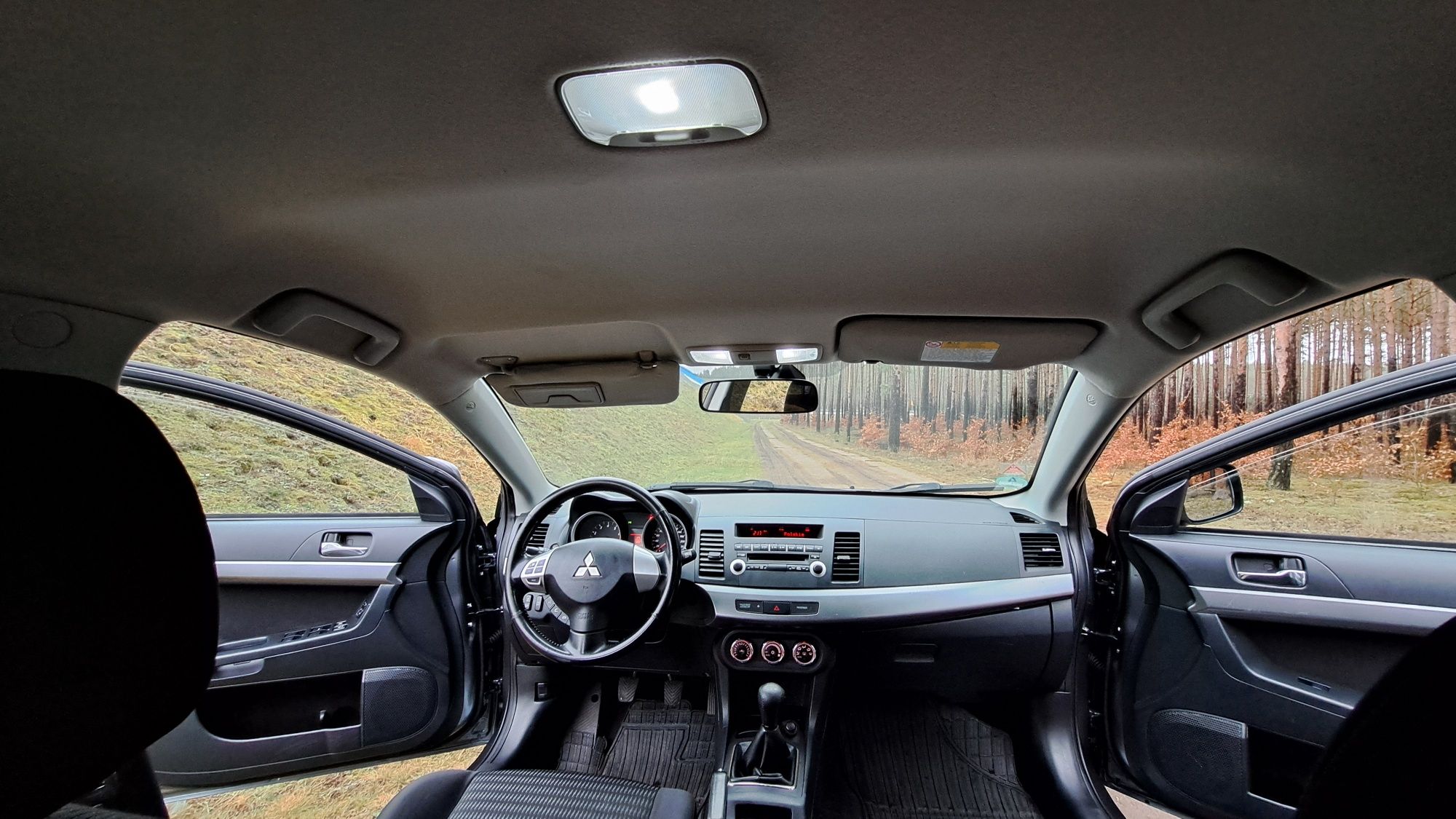 OKAZJA 17500 Lancer 1.6 2010r DOINWESTOWANY Xenon Led Parktronic Tempo