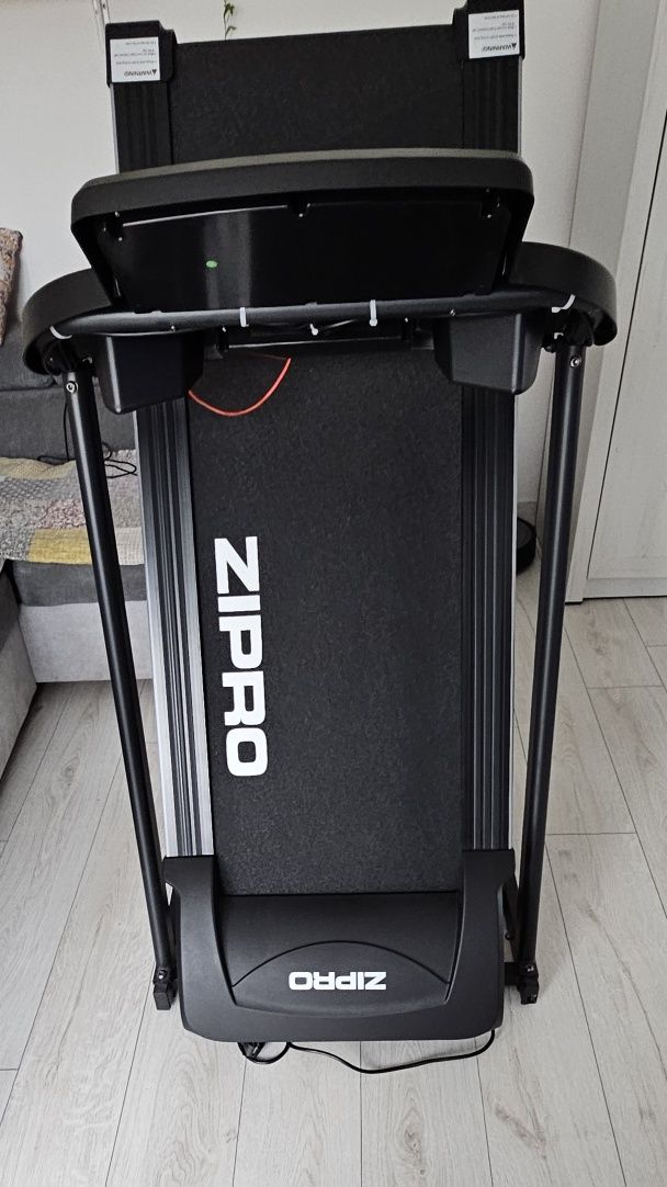 Bieżnia elektryczna Zipro Colt do 110 kg