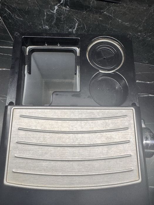 Автоматична кавоварка Saeco Poemia Class HD8425/19 б/в