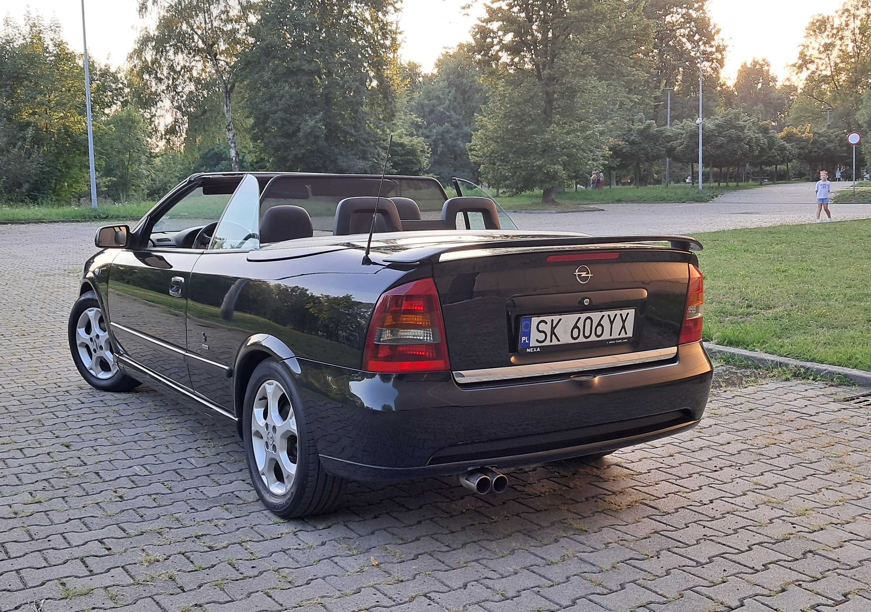 Opel Astra 1,6 Bertone Cabrio wersja limitowana LINEA ROSSA Klima