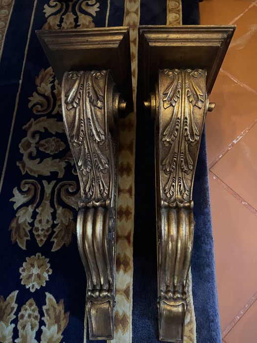 Misulas / Peanha em talha dourada