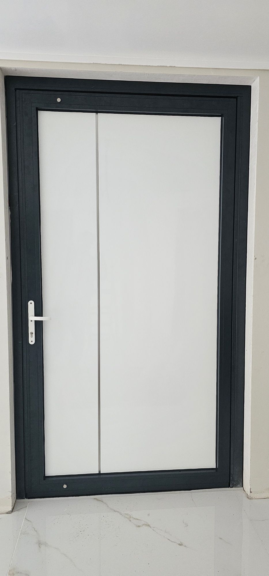 Portas e Janelas (PVC), Estores,Portadas em Alumínio, Rede Mosquiteira