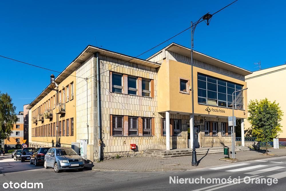 Budynek biurowy w centrum Pińczowa