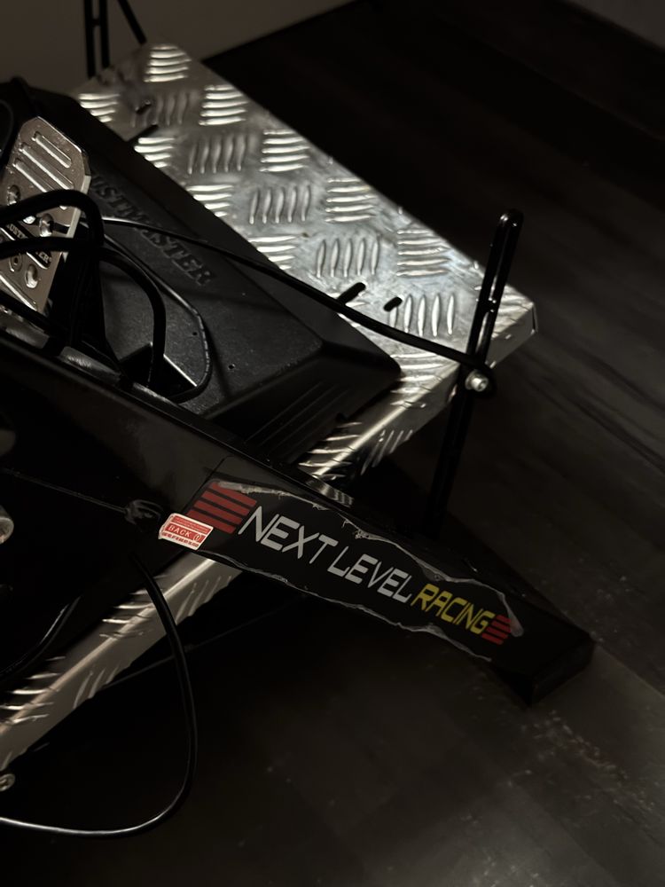 Kierownica Thrustmaster TX Racing Wheel | Shifter | Stelaż Next Level