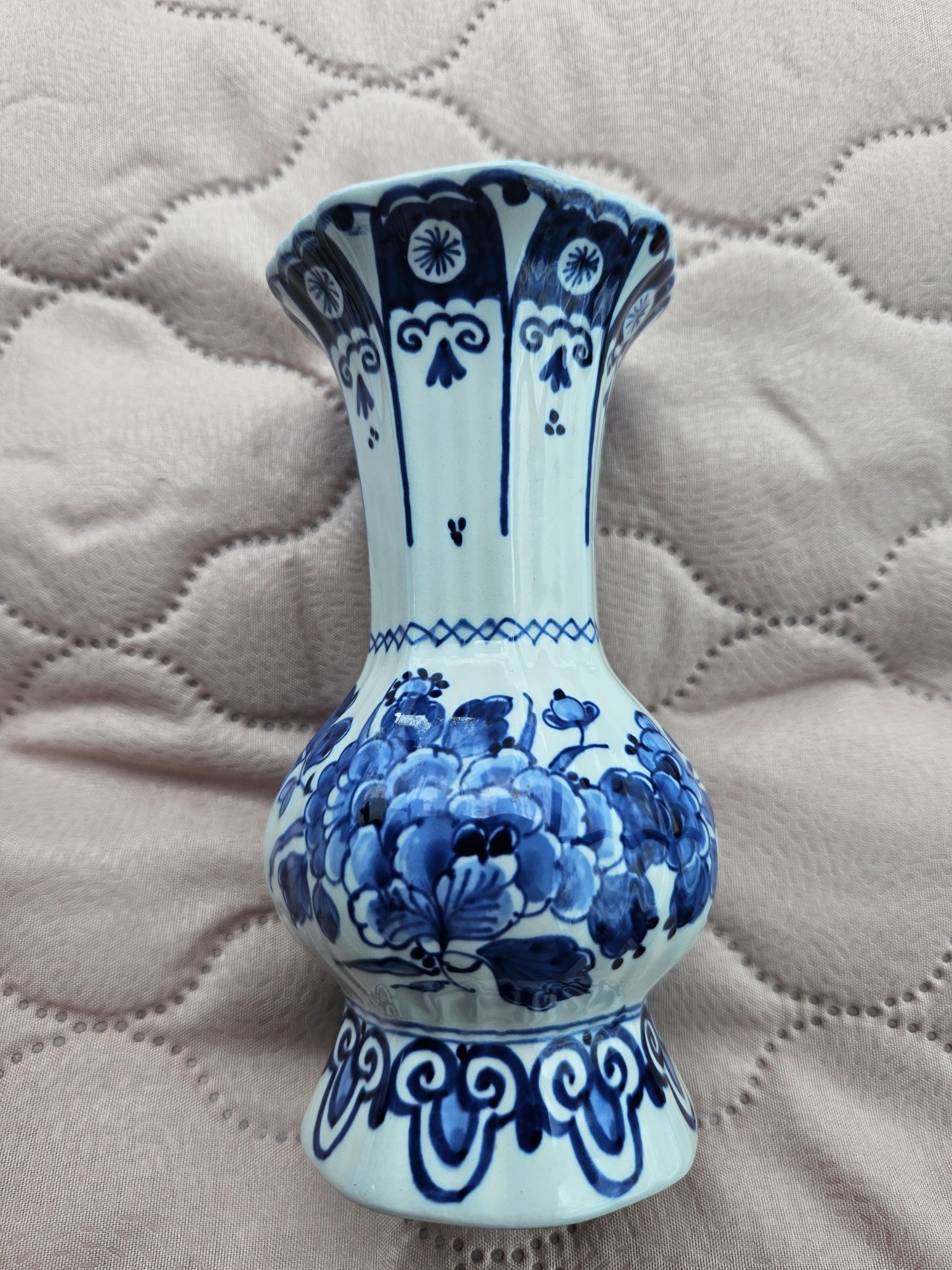 Porcelana Fles (Royal Delft) Delft niebieski mały wazon (1965)Holandia