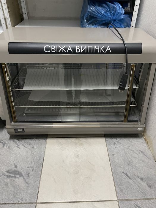 Вітрина для випічки