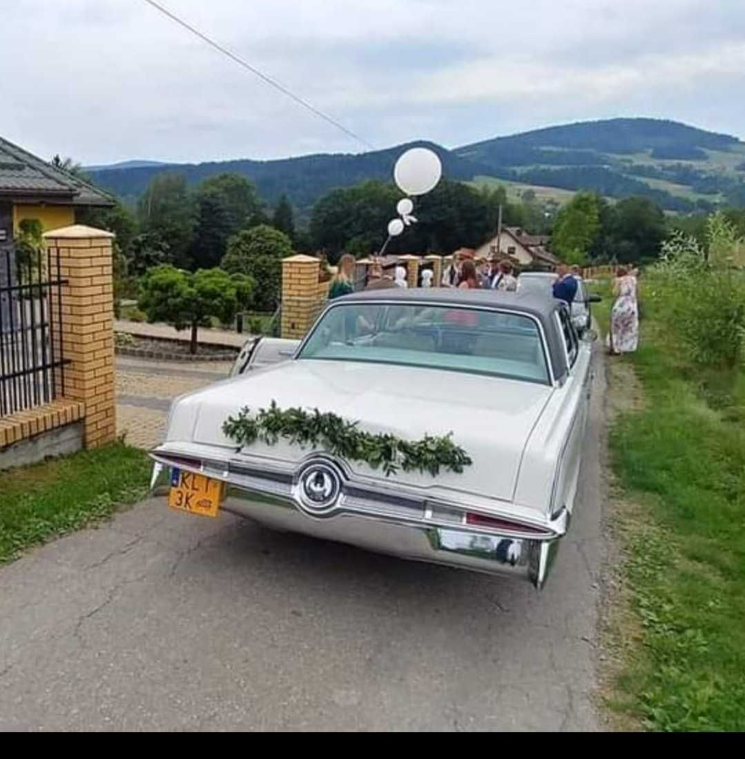 Auto do ślubu chrysler imperial