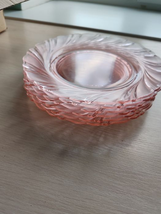 Набір тарілок новий.. Ціна за 2 набори по 6 шт