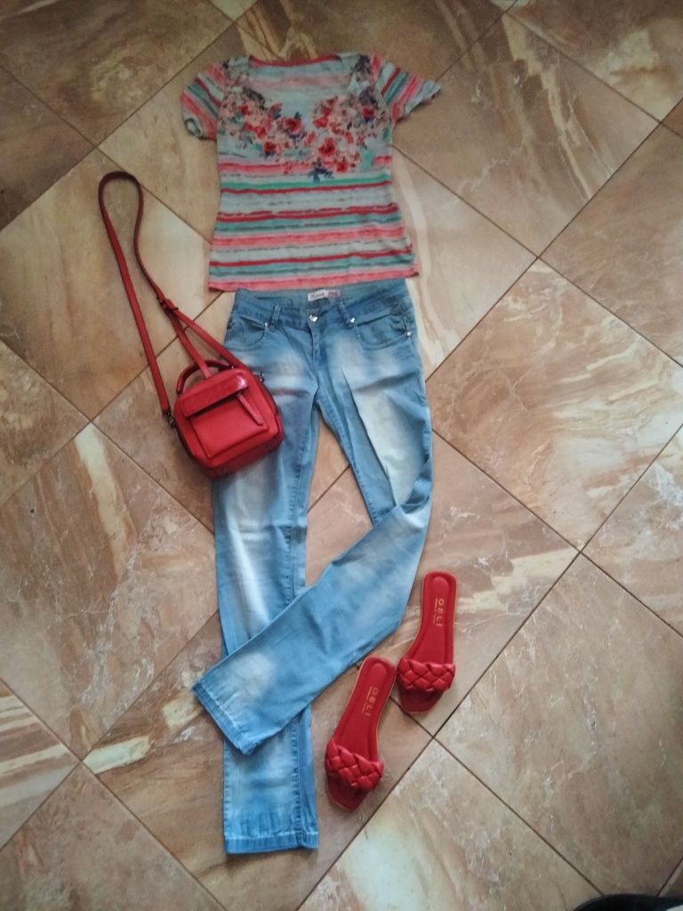 Шорты +блуза+ сумка+ шлепки+пальто и