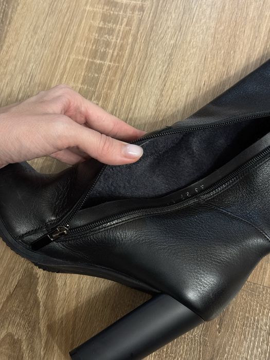 Високі чоботи , італійська шкіра , 39 розмір