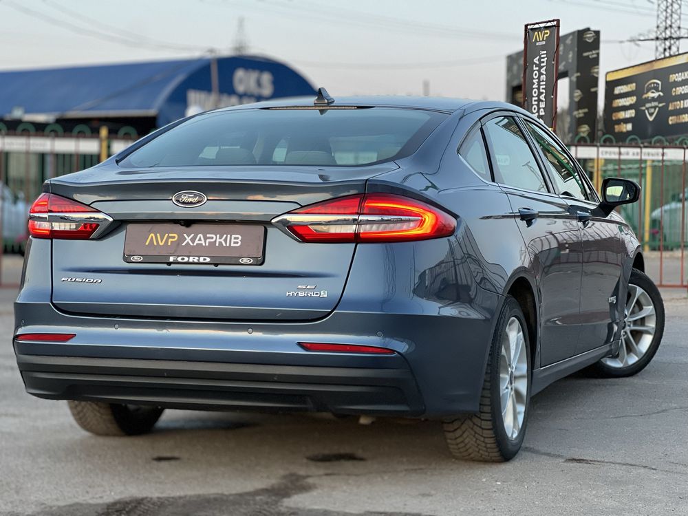 Ford Fusion 2018р., 2.0 бензин/гібрид, автомат, 105 т.км