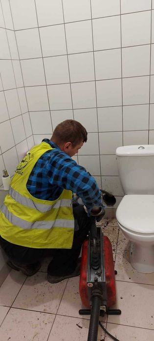 HYDRAULIK Halinów. Pogotowie kanalizacyjne. Udrażnianie rur i sieci.