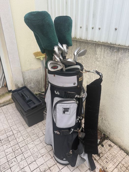 Tacos de golf com saco da Fila