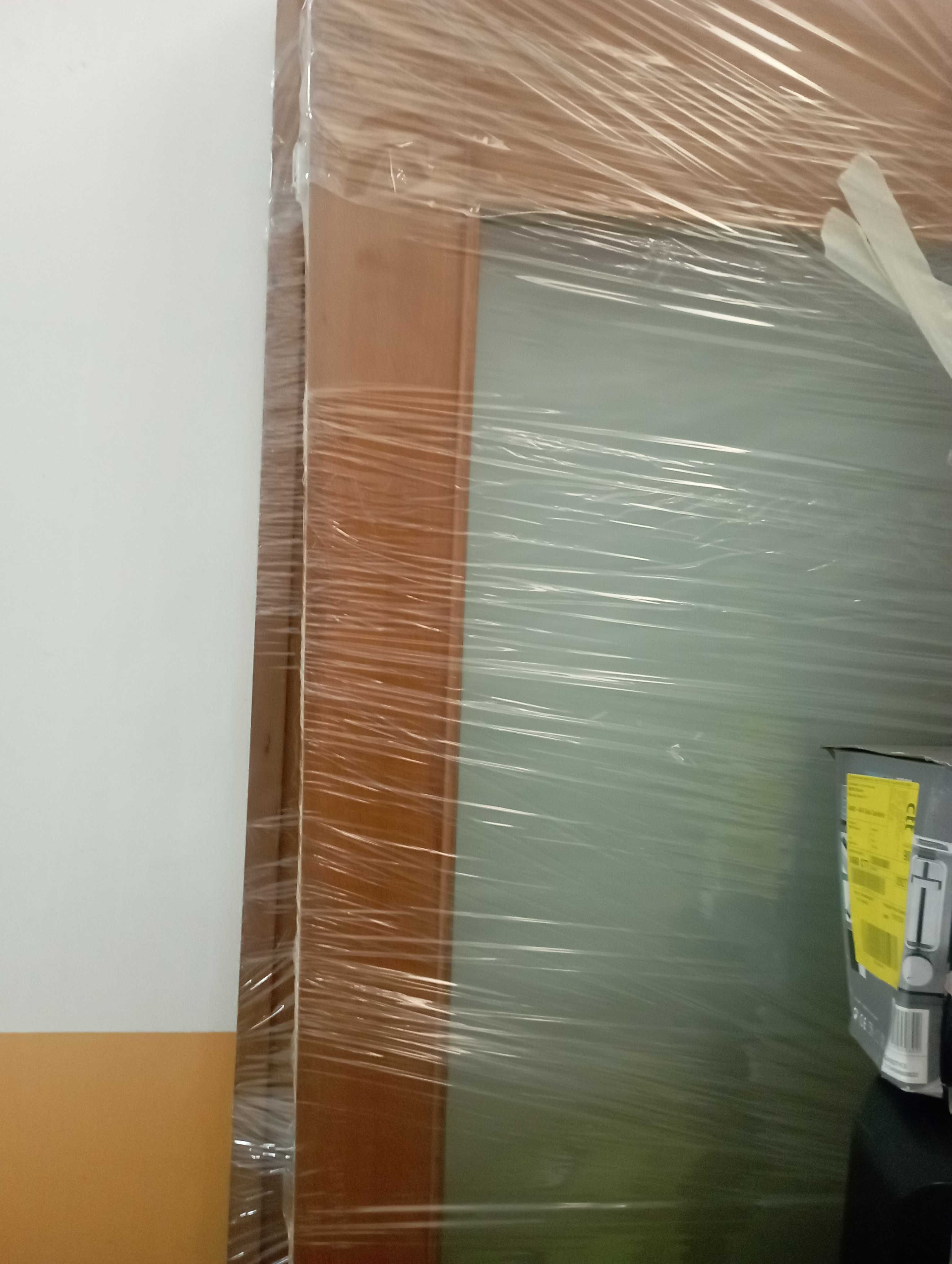 Conjunto de 2 portas madeira e vidro