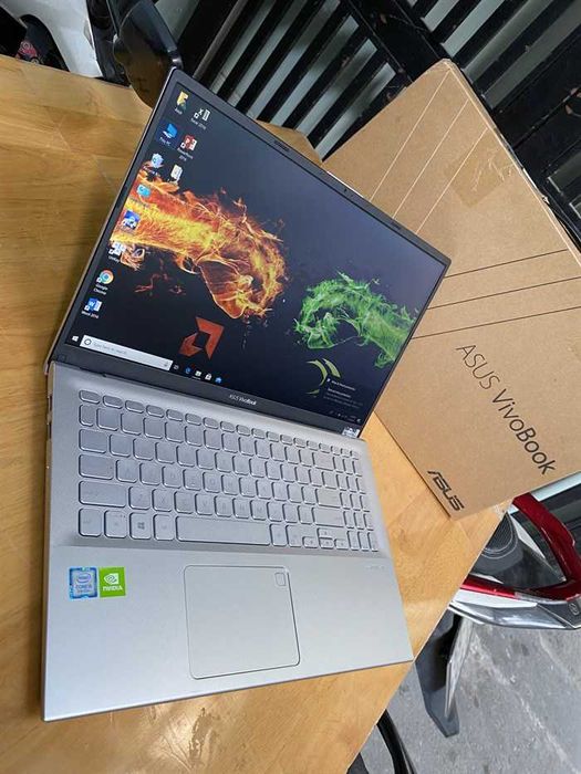 ASUS I7 4,0GHZ 20GB memoria DDR5 SSD 1.250GB 2 DISCO 2 GRAFICAS