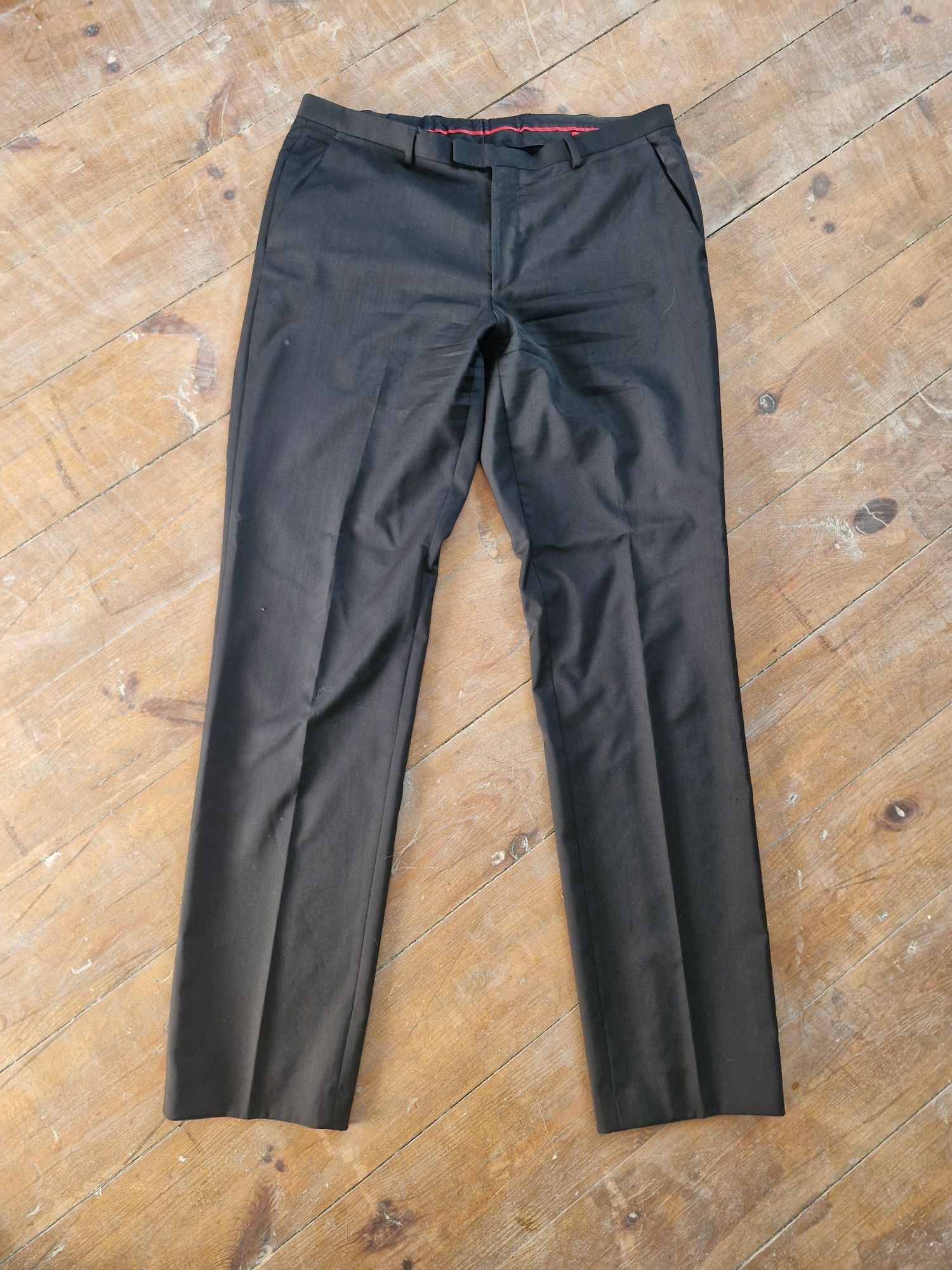Hugo Boss spodnie garniturowe roz.XXL