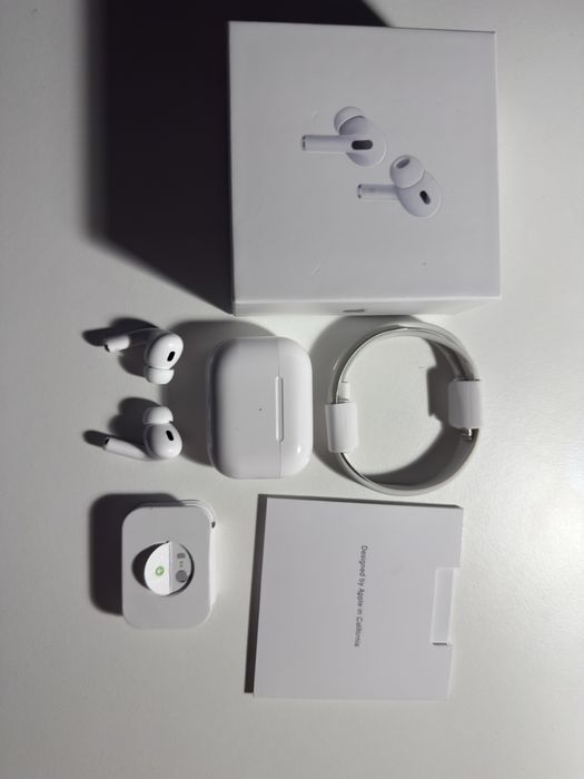 Airpods 4- Novos, Selados , com cancelamento de Ruido
