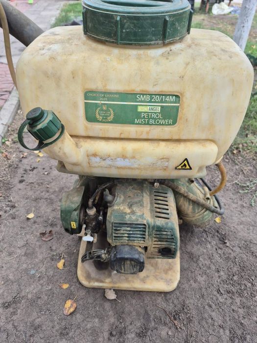 Мотооприскувач Iron Angel SMB 20/14M