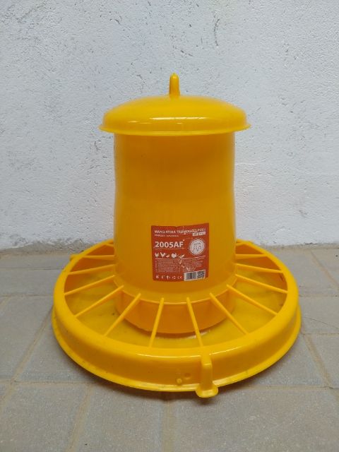 Zasypowy karmnik dla drobiu 7l