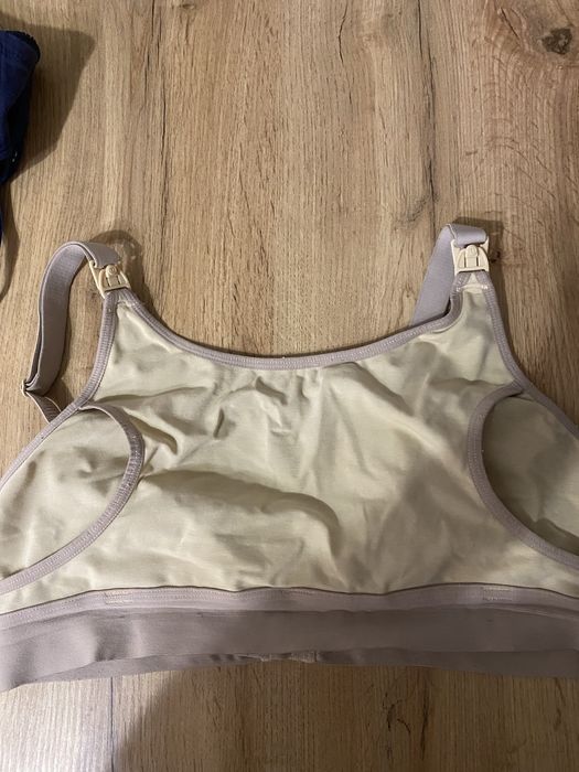 Бюст для годуючих мам