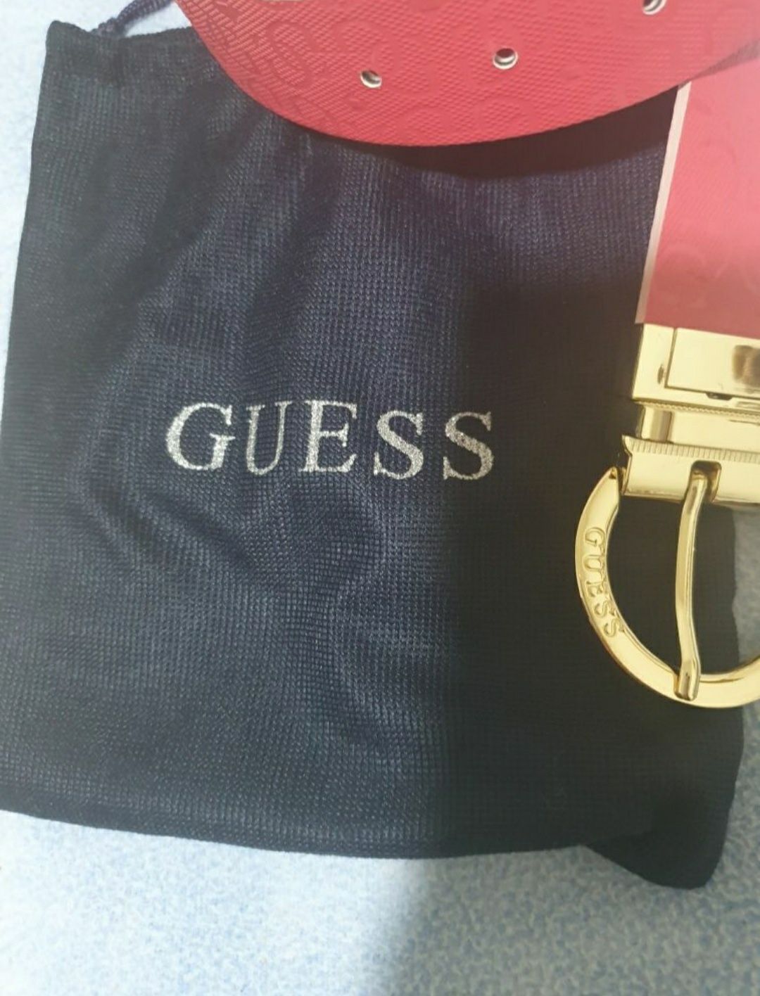 Cintos guess novos