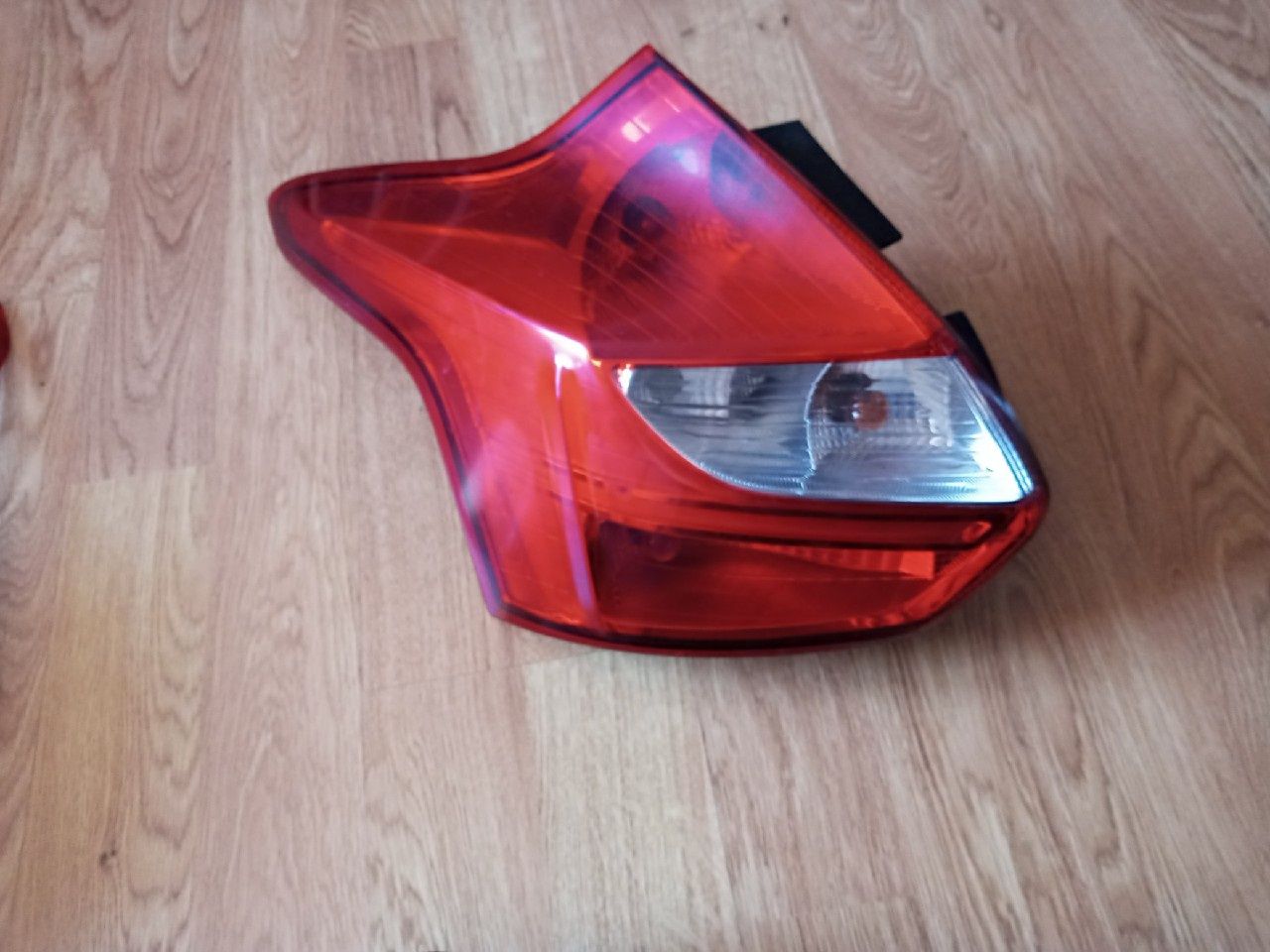 Lampy tył ford focus mk3 2011/2014