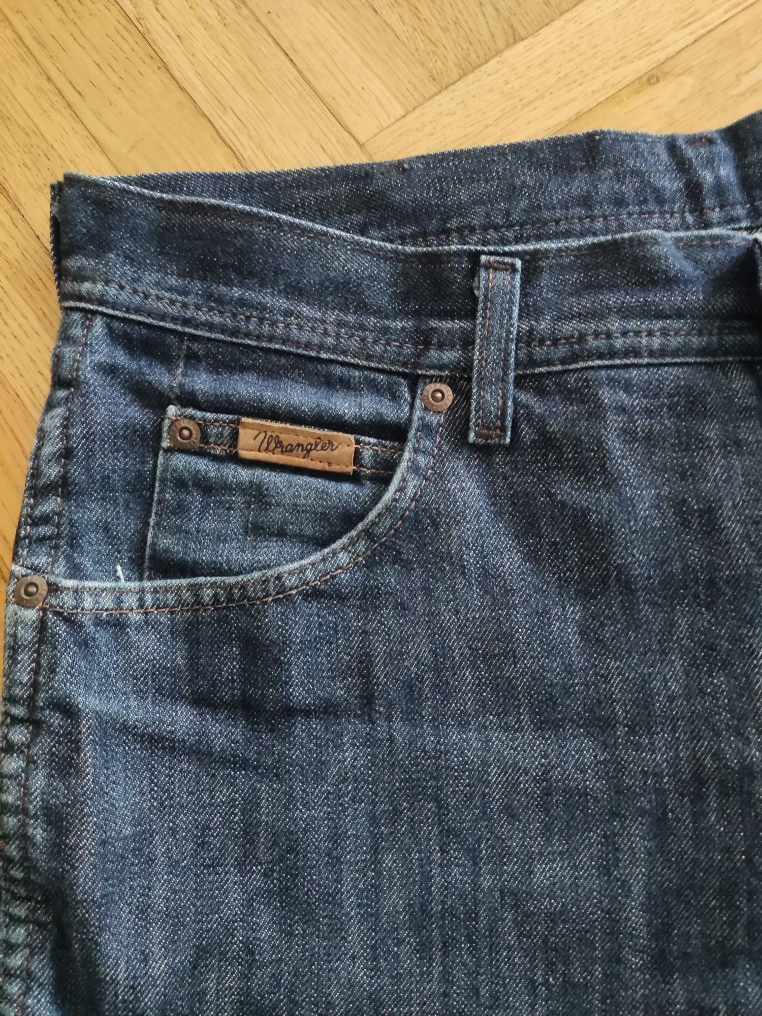 Sprzedam jeansy Wrangler