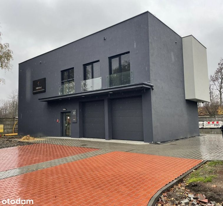 Budynek biurowo-magazynowy z miejscami parkingowymi