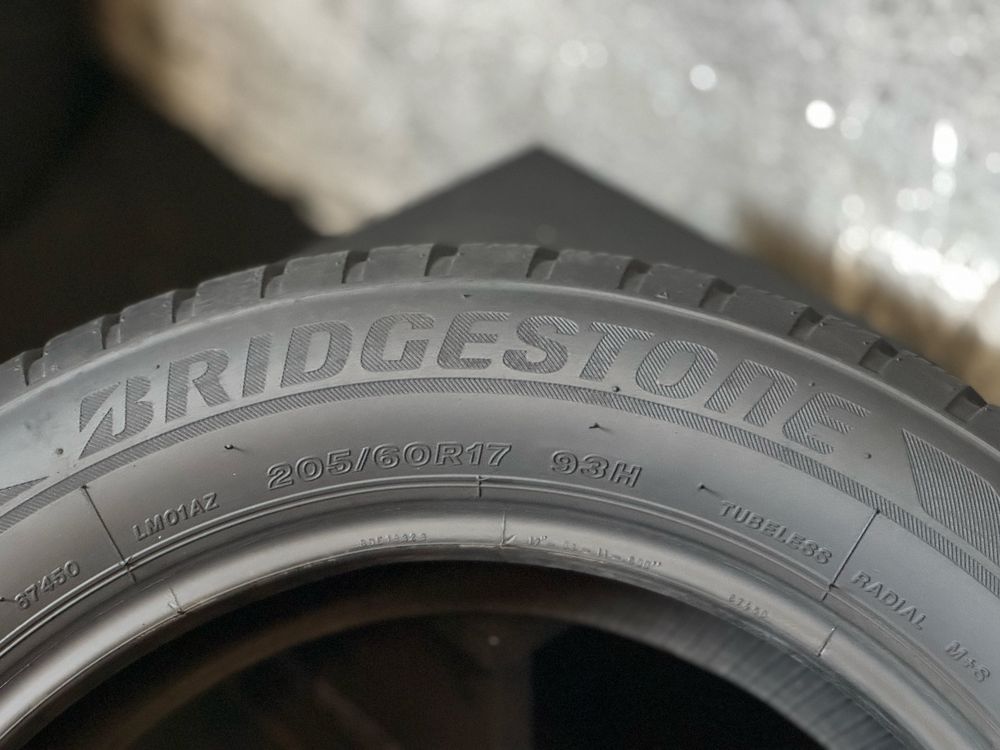Bridgestone Blizzak LM001 205/60 R17 93H | Зимові | Польща | 2022 |
