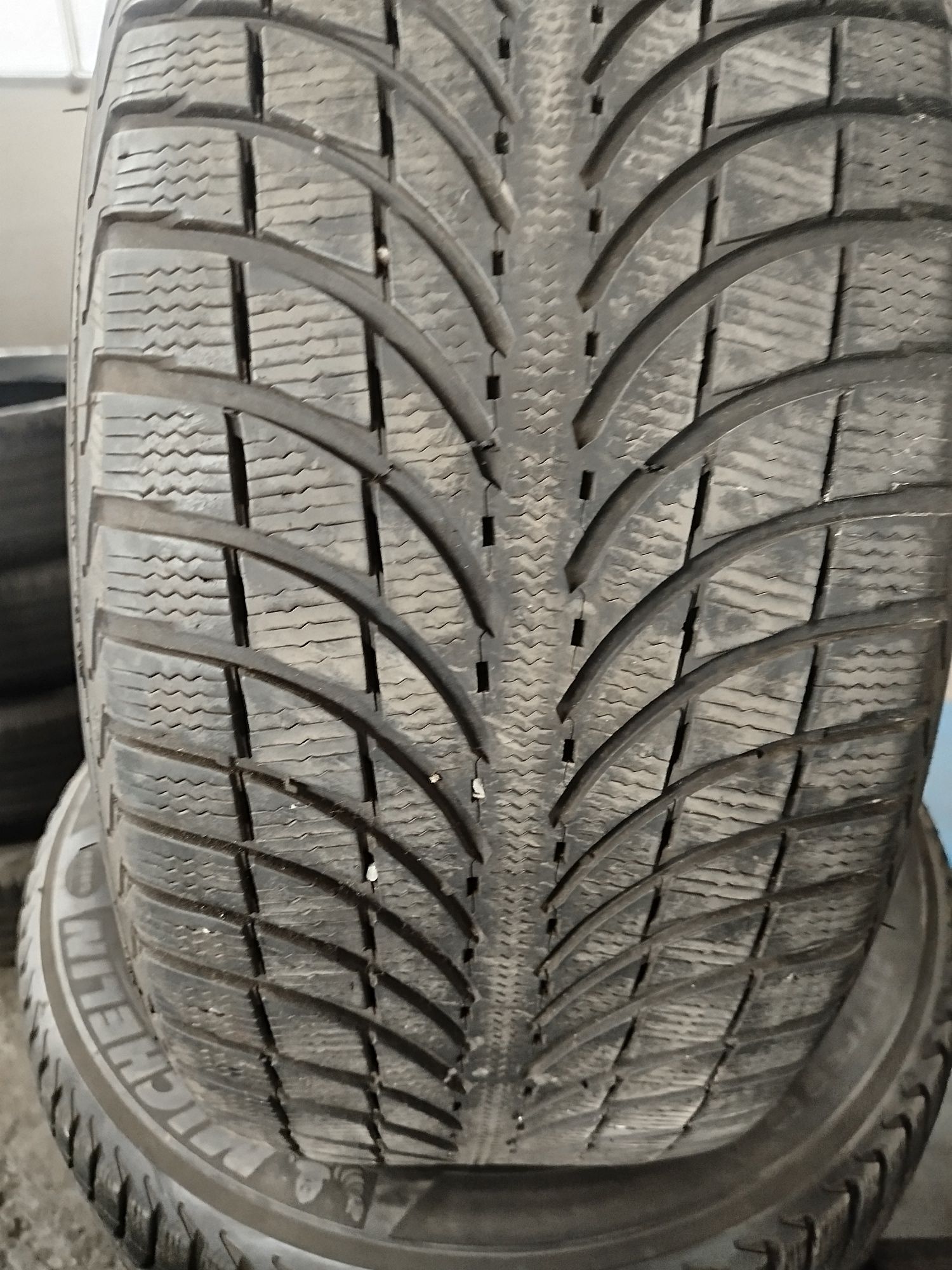 Opony Michelin M+S 255/55/18 bdb