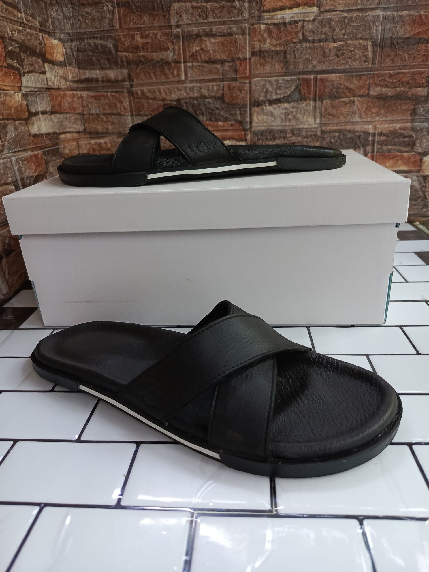 Шлепанці Ugg (43р.28 см )