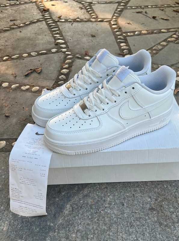 Biały^potężny^NikeAirForce1^UnisexTrampki Roz.43