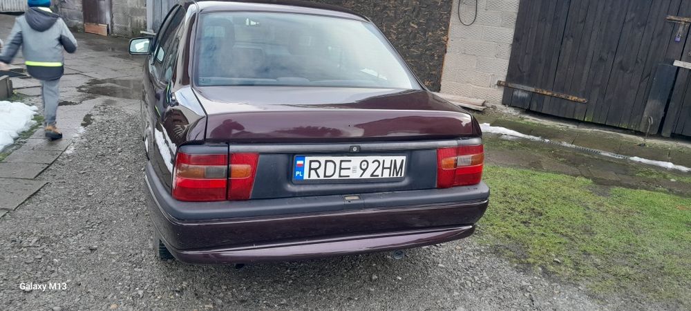 Opel Vectra A 1.8 B+G 1994 tok BDB Stan