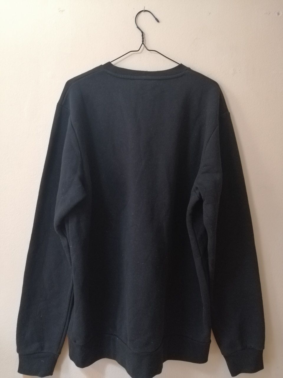 Czarna bluza Cropp