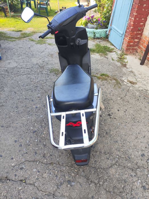 Електроскутер aima f606