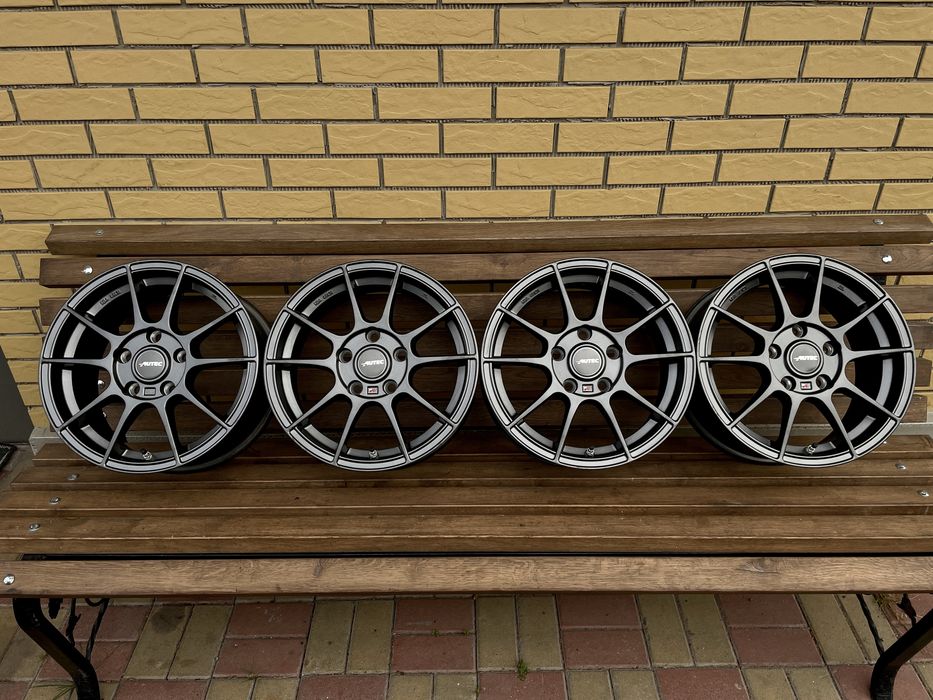 Диски Alutec R15 5.114.3 ET45 Рено Меган Мазда Кіа Тойота
