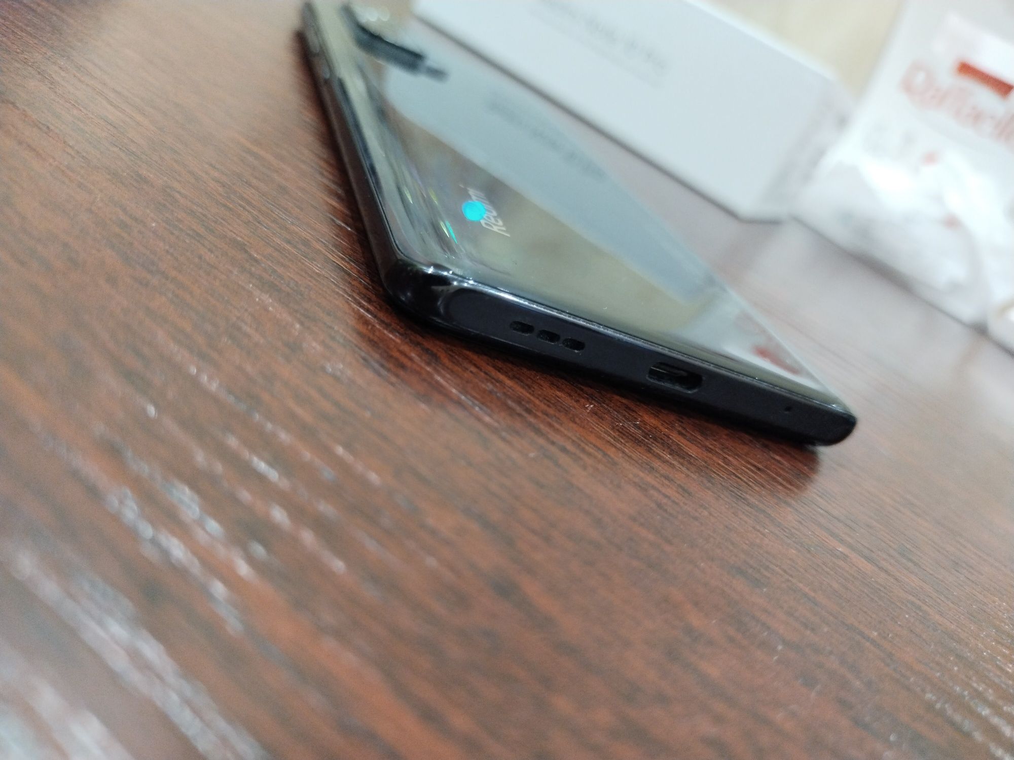 Продам смартфон Redmi Note 10 Pro
