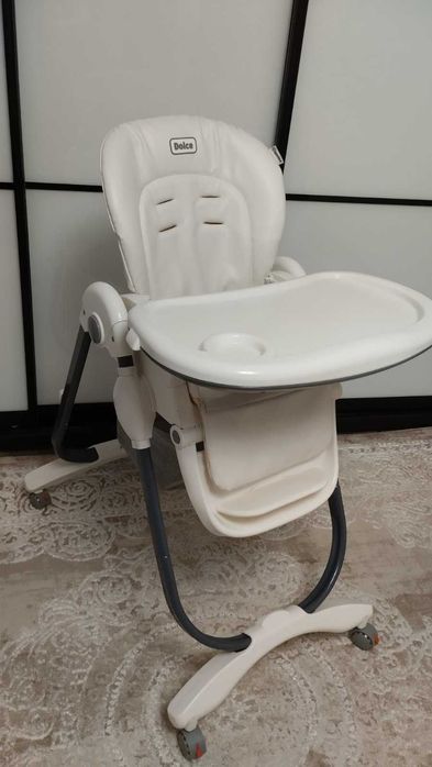 Крісло для годування